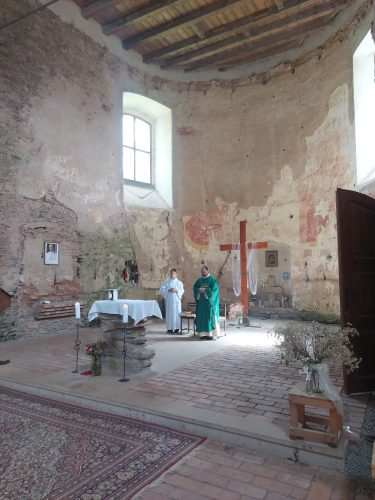 interier-kostela-sv.-Matouse